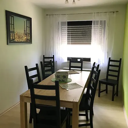 Gaestehaus Windheim בית אירוח *